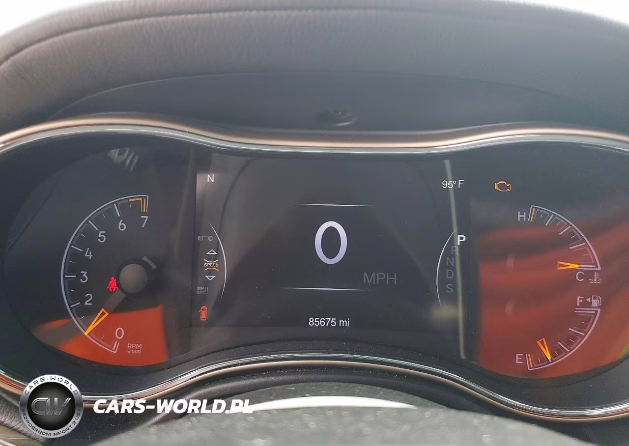 2015 Jeep Grand Cherokee Overland VIN:1C4RJECG3FC742071 - 9