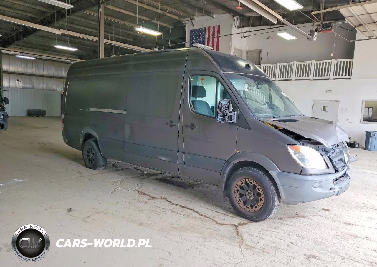 2013 Freightliner Sprinter 2500 Delivery Van VIN:WDYPE8CB9D5777835 - 4