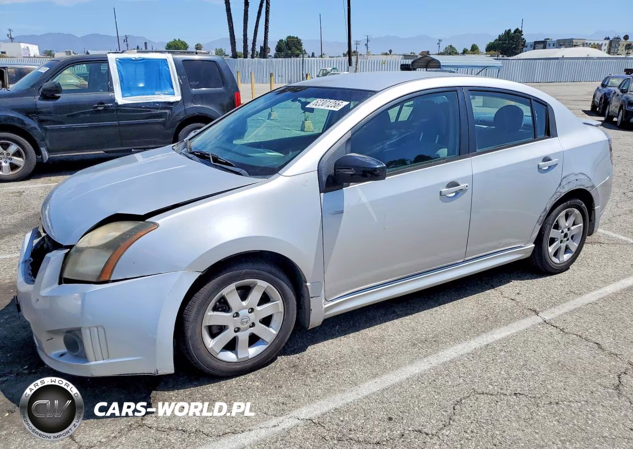 2012 Nissan Sentra 2.0 – zdjęcie 1 z 12