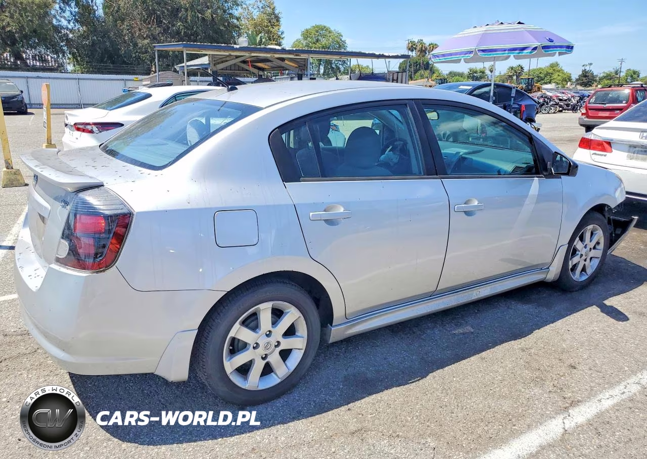 2012 Nissan Sentra 2.0 VIN:3N1AB6AP1CL758632 - 3