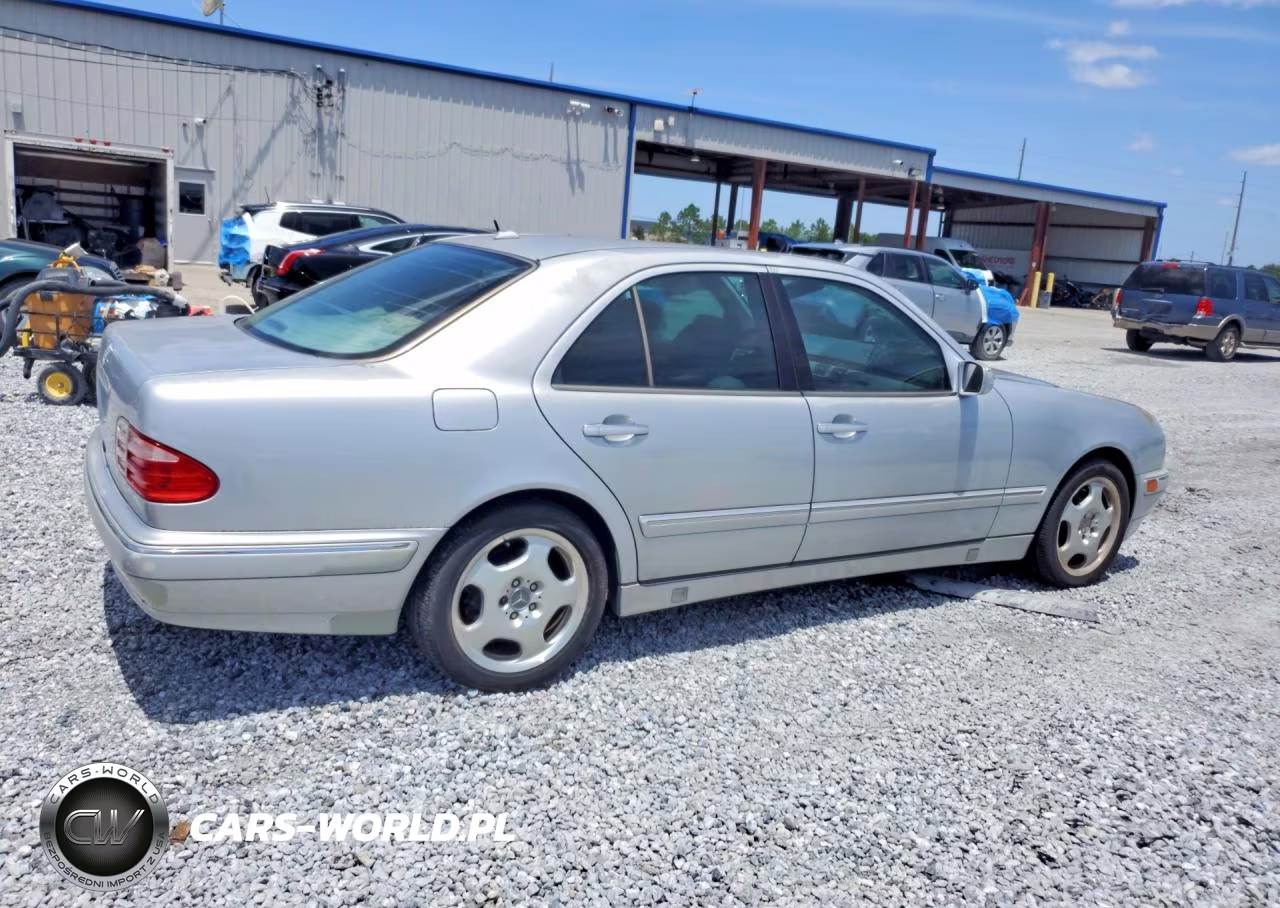 2000 Mercedes-Benz E 320 VIN:WDBJF65J4YB083793 - 3