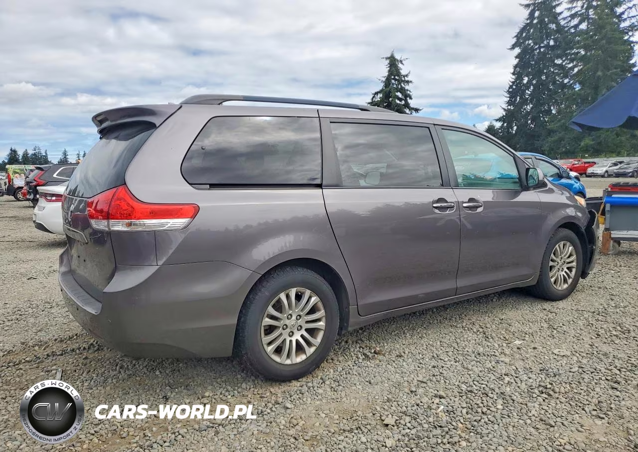 2011 Toyota Sienna Xle 8-Passenger VIN:5TDYK3DC1BS021250 - 3