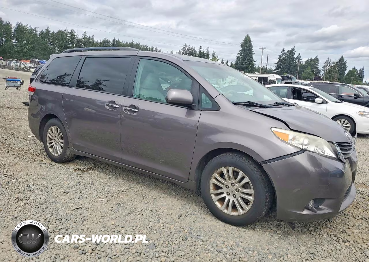 2011 Toyota Sienna Xle 8-Passenger VIN:5TDYK3DC1BS021250 - 4