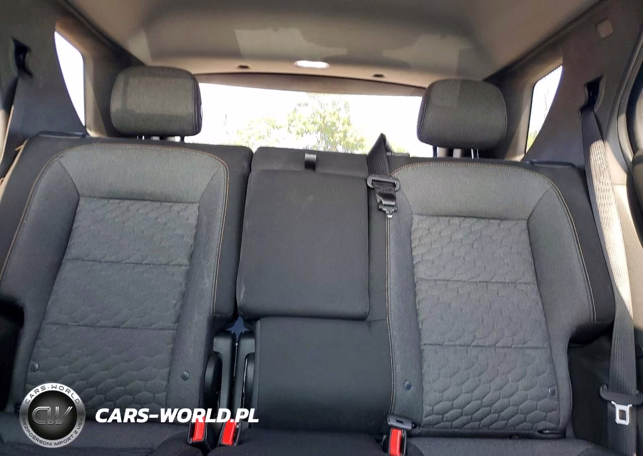 2019 Chevrolet Equinox Lt VIN:3GNAXUEV7KL196320 - 10