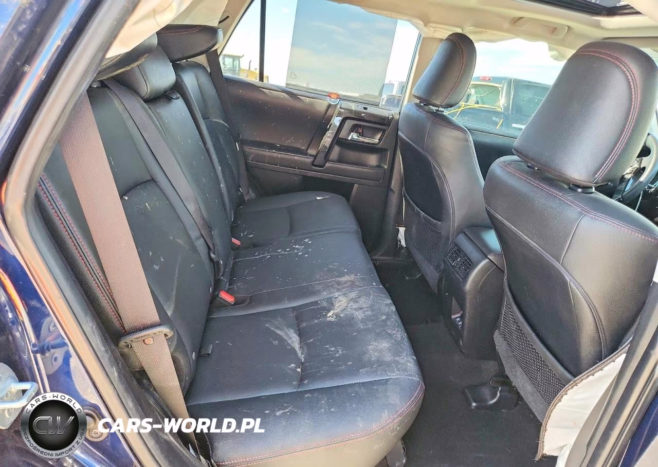 2020 Toyota 4Runner Trd Off-Road Premium VIN:JTEBU5JR1L5805063 - 11