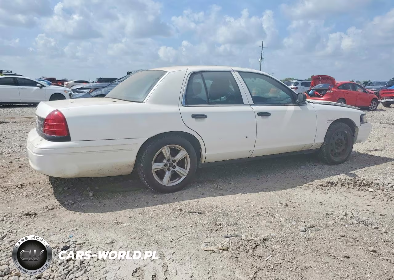 2011 Ford Crown Victoria Police Interceptor VIN:2FABP7BV8BX106647 - 3