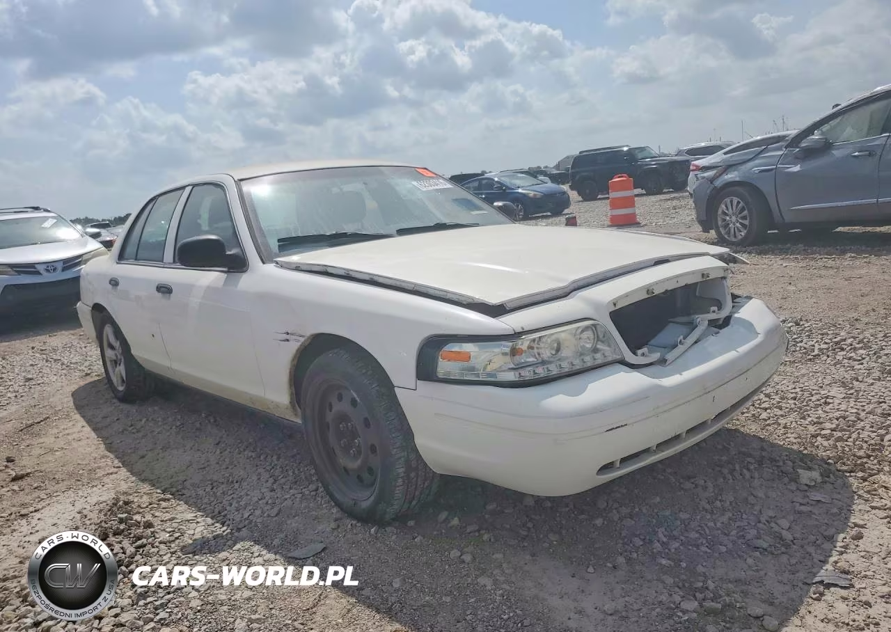 2011 Ford Crown Victoria Police Interceptor VIN:2FABP7BV8BX106647 - 4