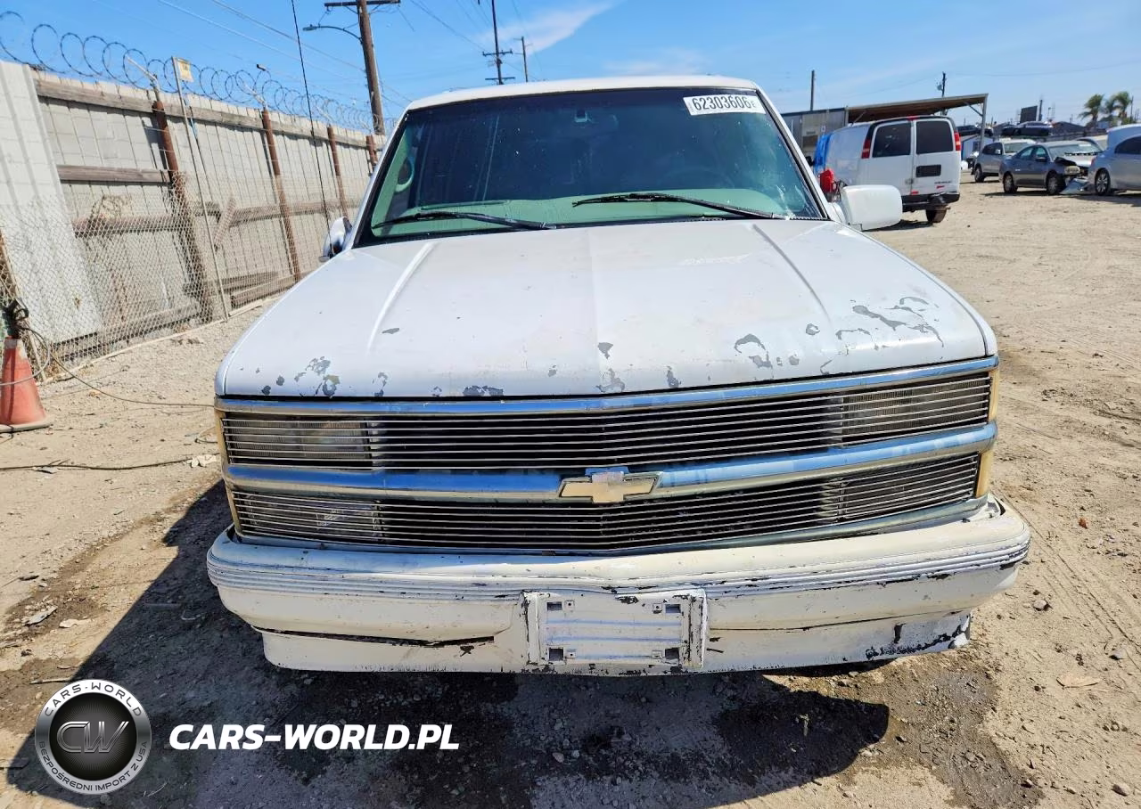 1999 Chev Suburban 1500 Ls 4D VIN:3GNEC16R1XG187383 - 5