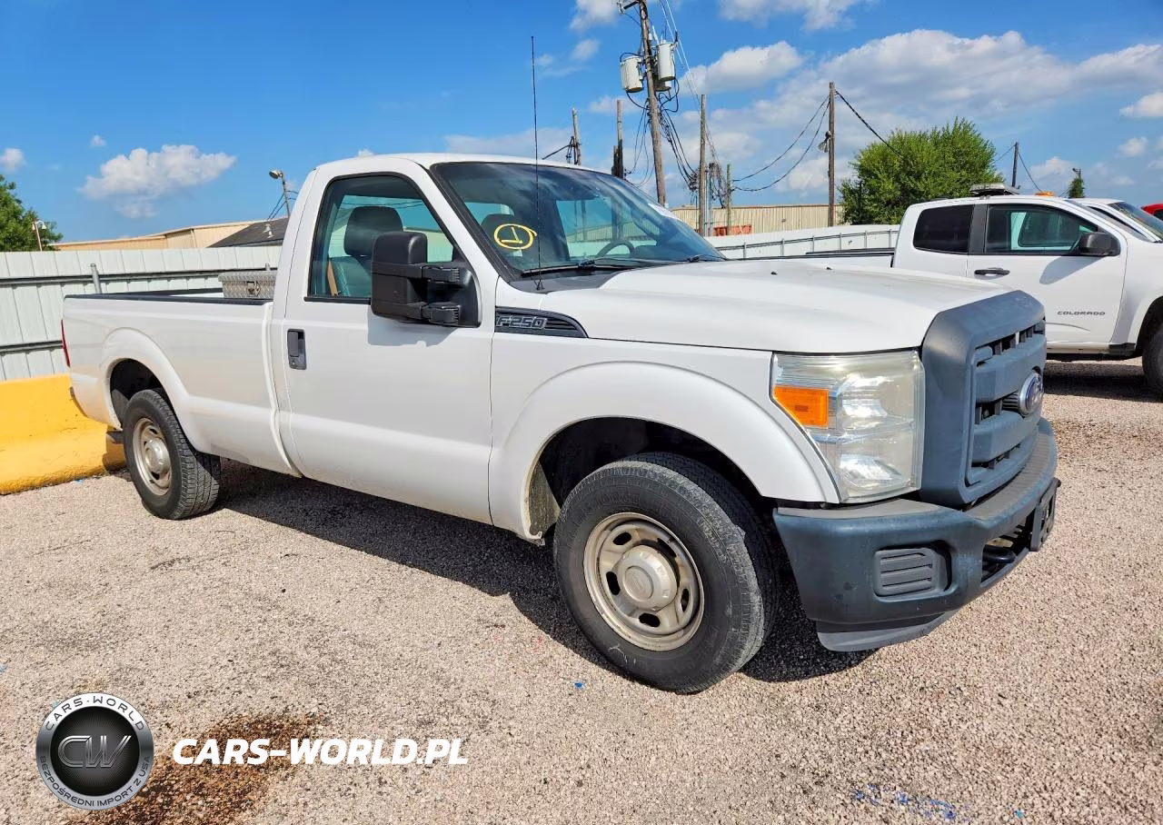 2013 Ford F250 Super Duty VIN:1FTBF2A66DEB82236 - 4