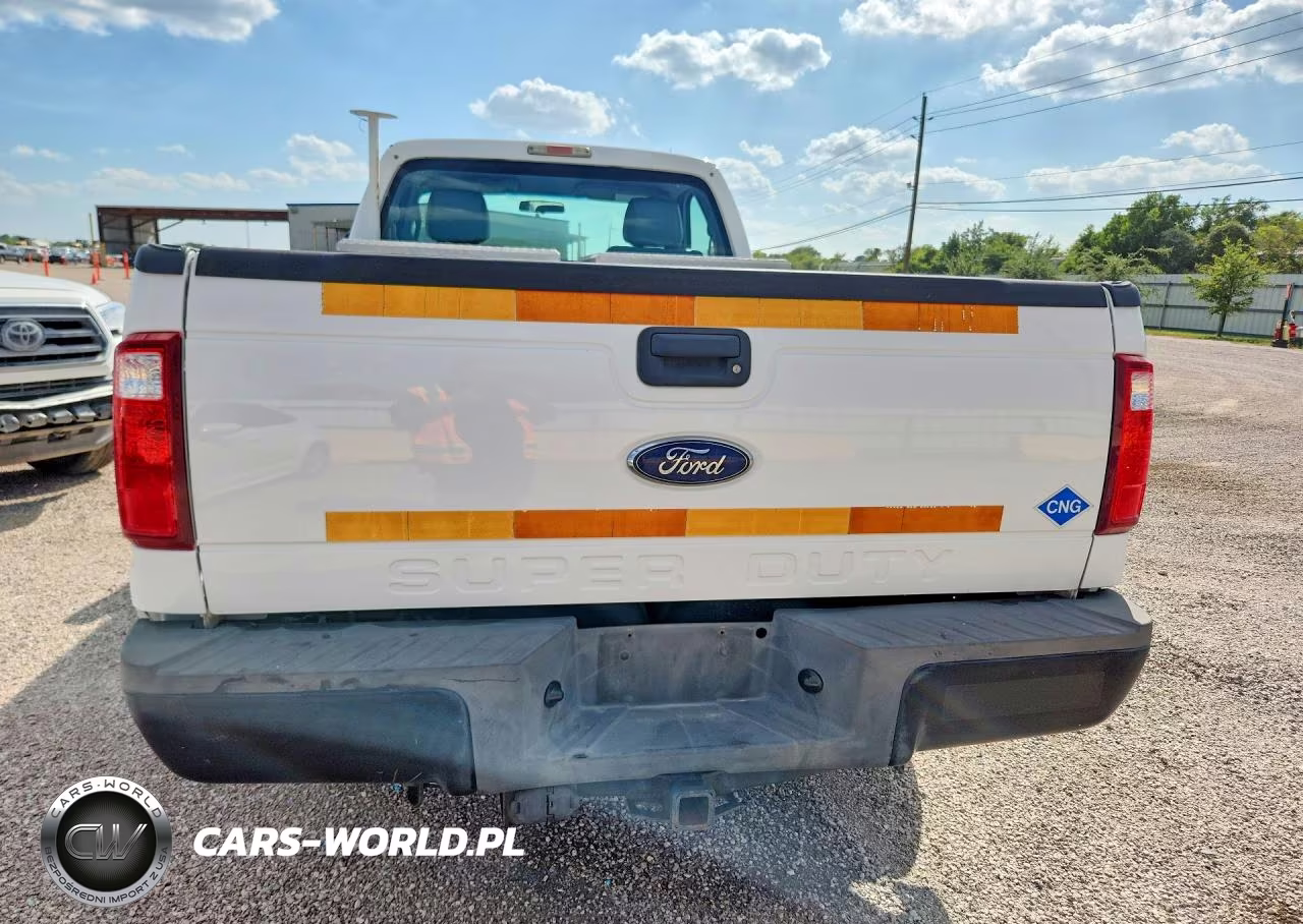 2013 Ford F250 Super Duty VIN:1FTBF2A66DEB82236 - 6