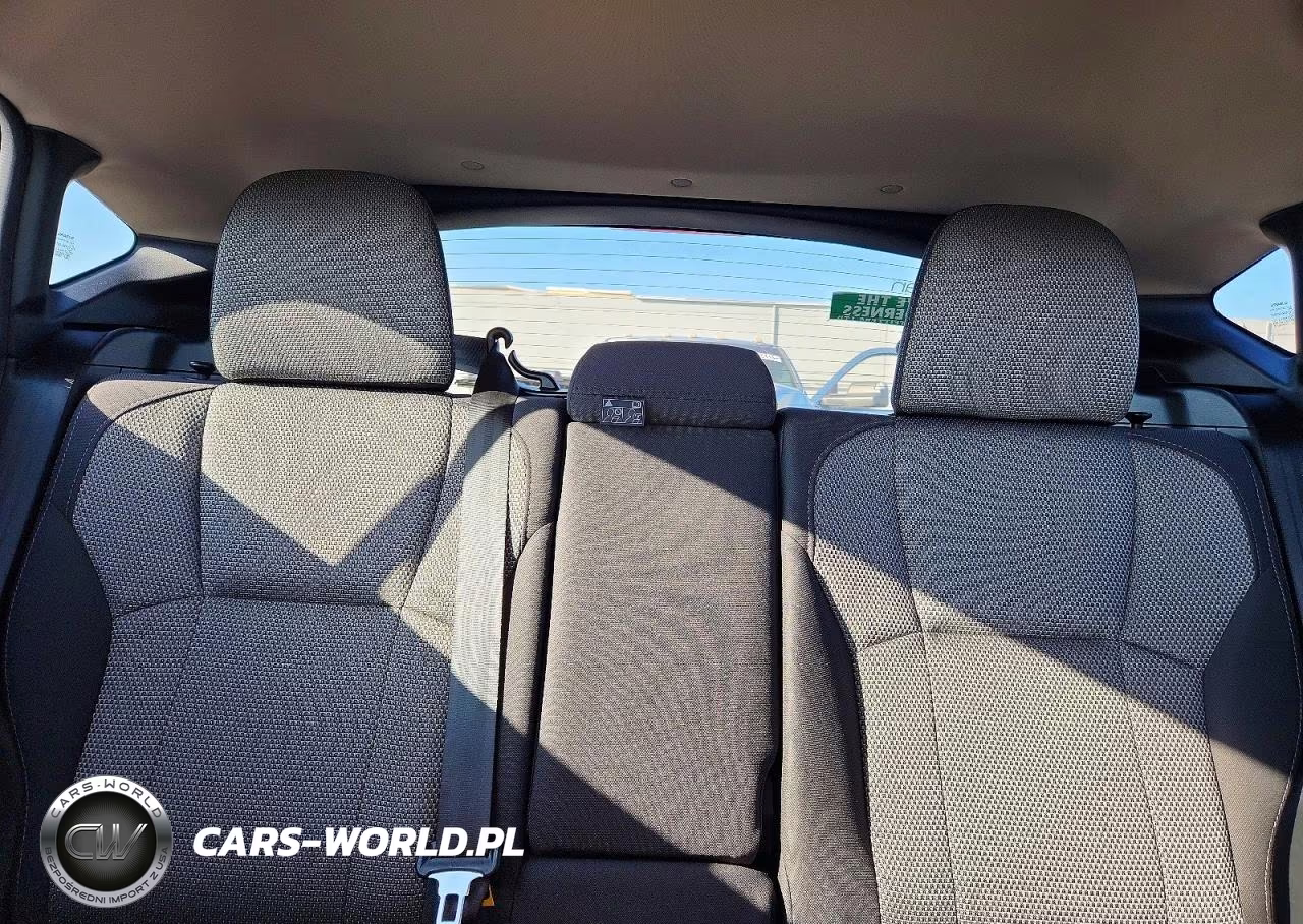 2024 Subaru Crosstrek Premium VIN:JF2GUADC1R8213858 - 10