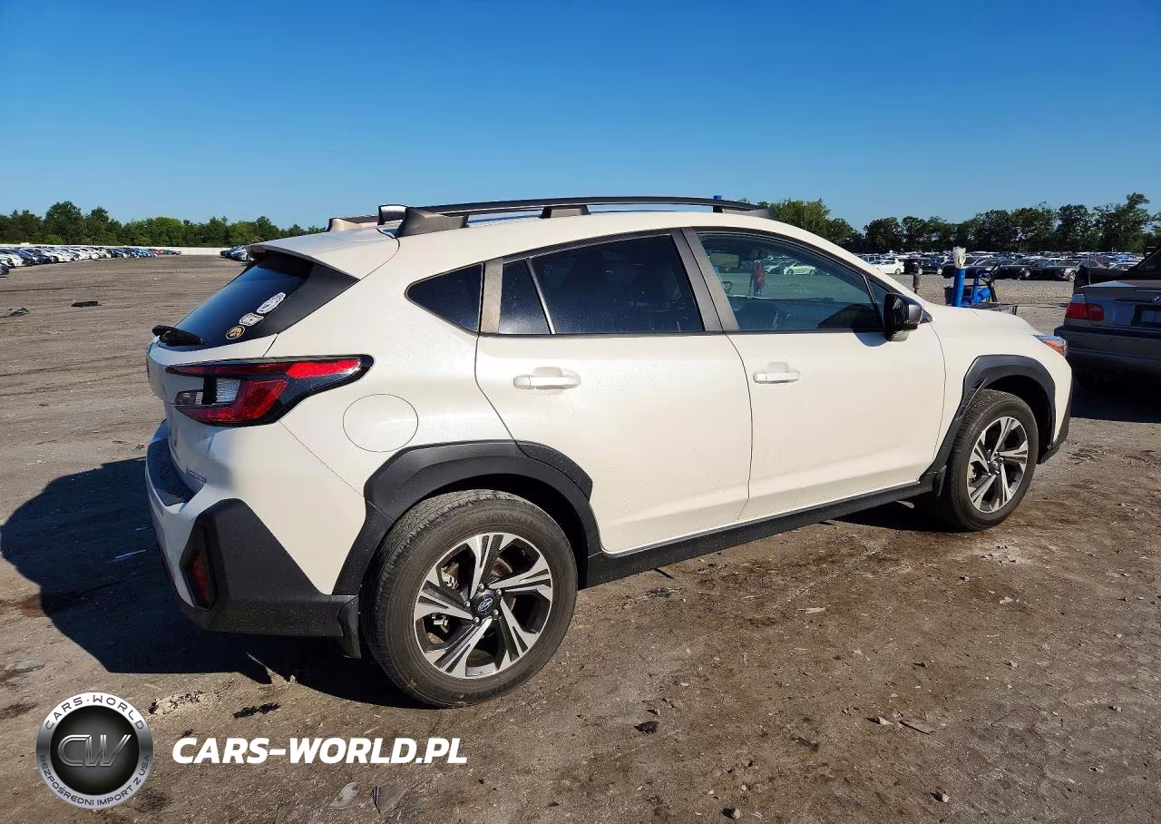 2024 Subaru Crosstrek Premium VIN:JF2GUADC1R8213858 - 3