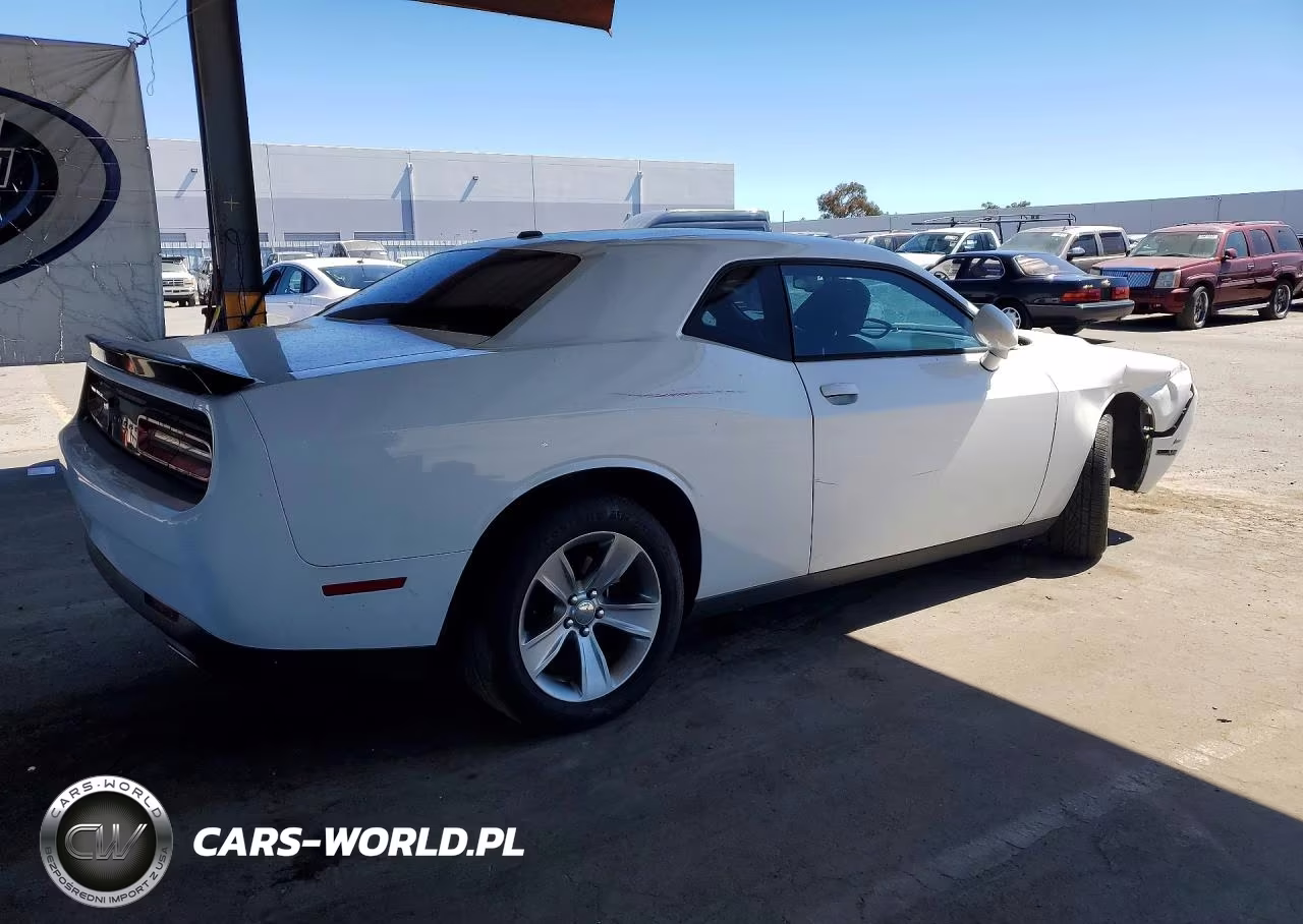 2015 Dodge Challenger Sxt VIN:2C3CDZAG4FH740306 - 3