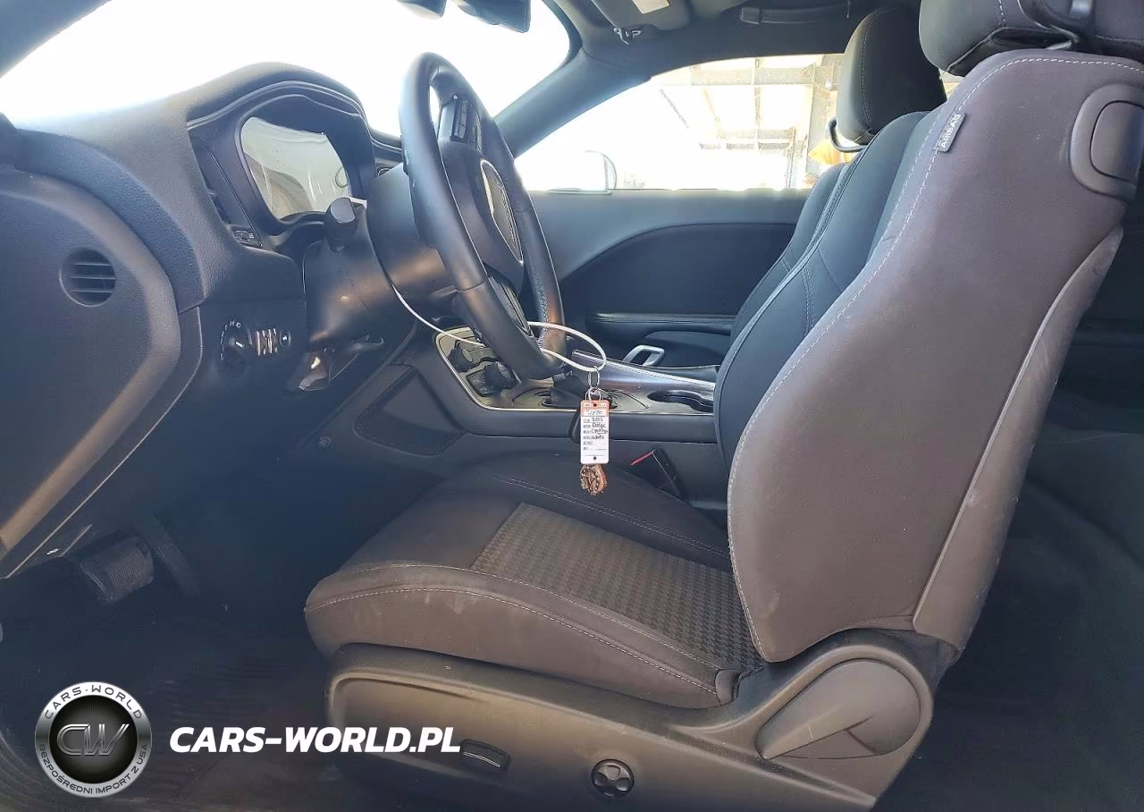2015 Dodge Challenger Sxt VIN:2C3CDZAG4FH740306 - 7