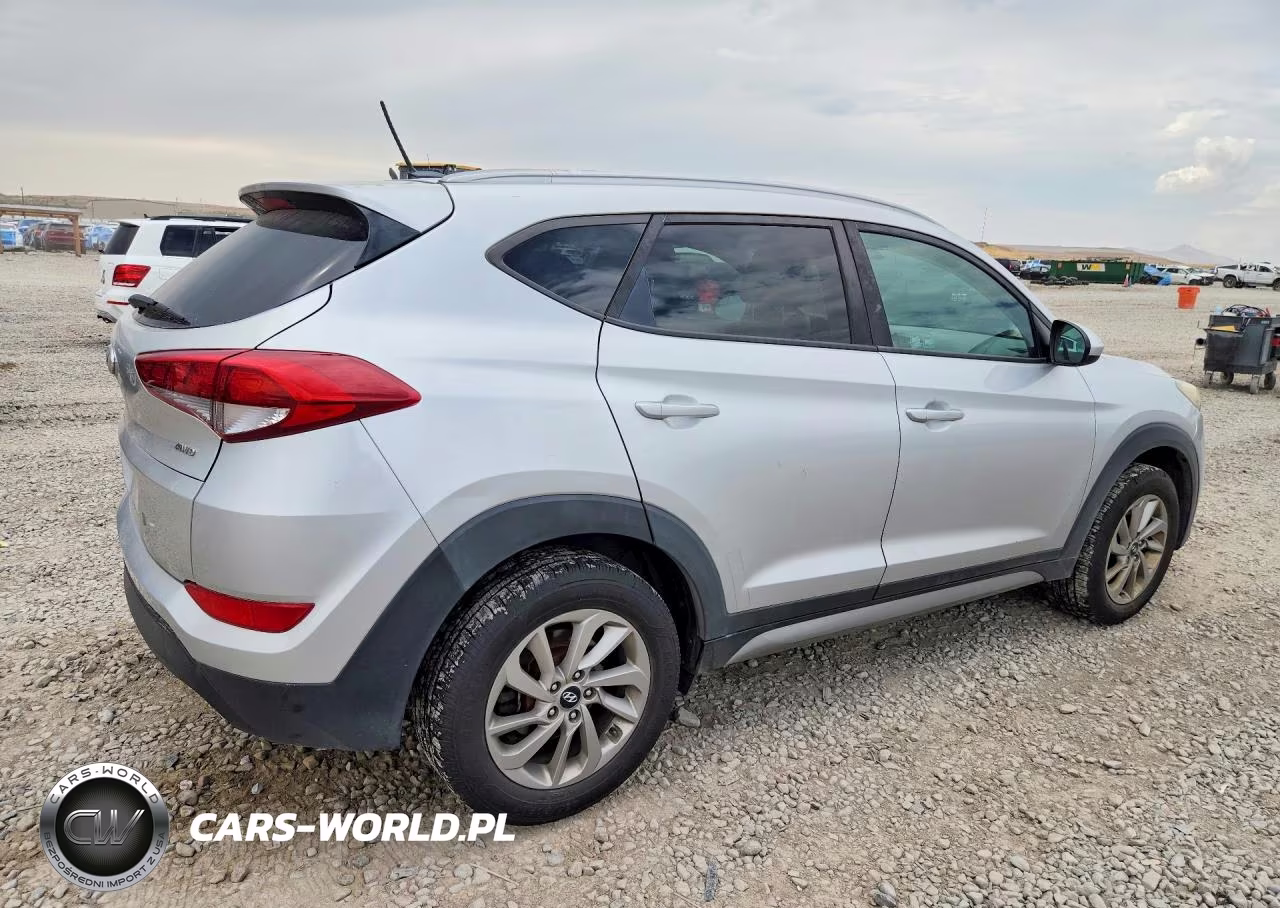 2017 Hyundai Tucson Se VIN:KM8J3CA40HU313774 - 3