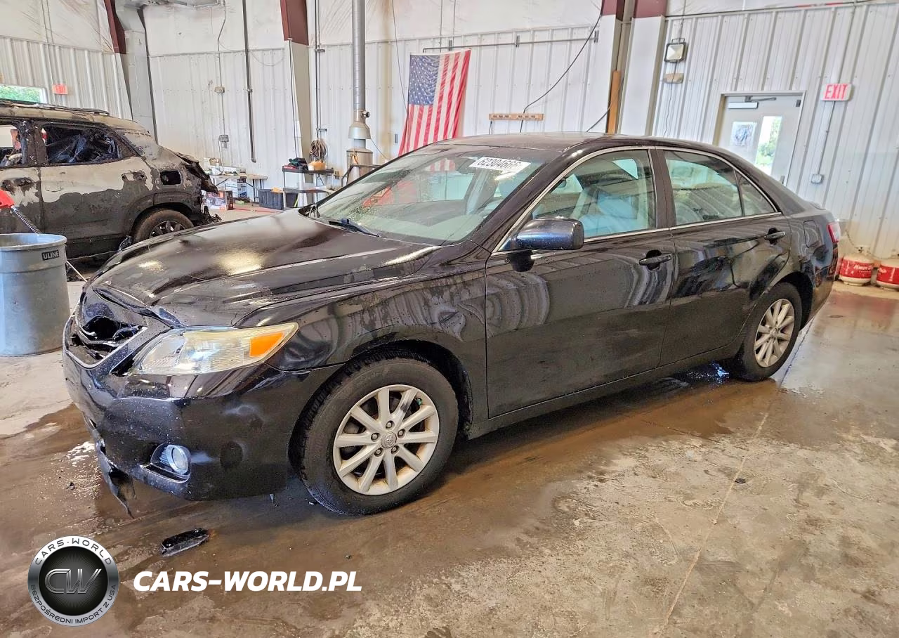 2011 Toyota Camry Xle – zdjęcie 1 z 13