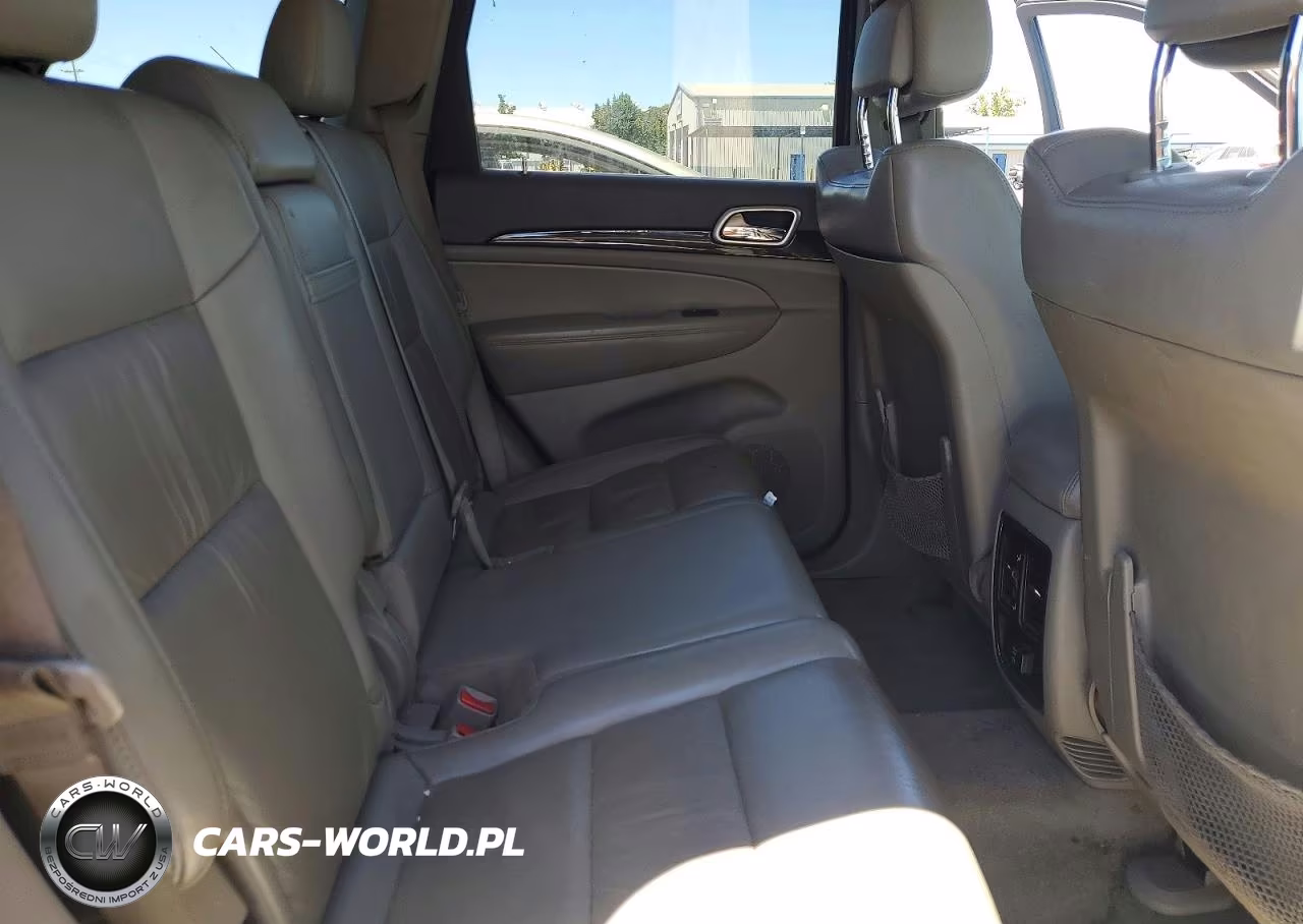 2011 Jeep Grand Cherokee Laredo VIN:1J4RR4GG2BC563666 - 11