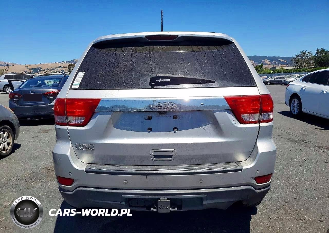 2011 Jeep Grand Cherokee Laredo VIN:1J4RR4GG2BC563666 - 6