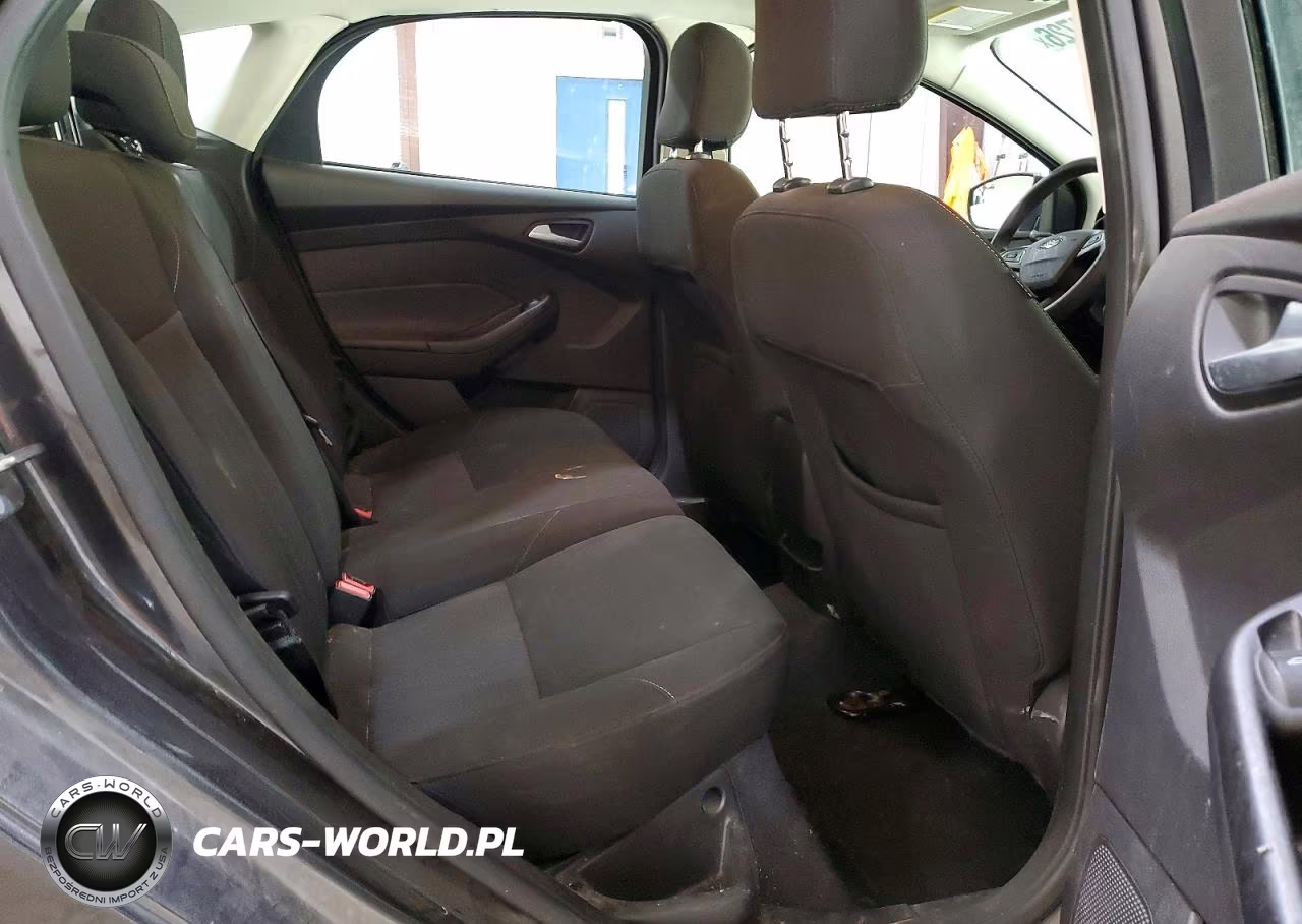 2015 Ford Focus Se VIN:1FADP3K25FL259786 - 10