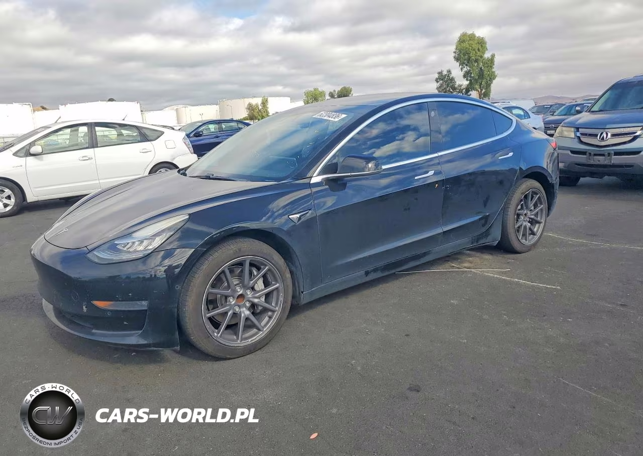 2019 Tesla Model 3 – zdjęcie 1 z 12