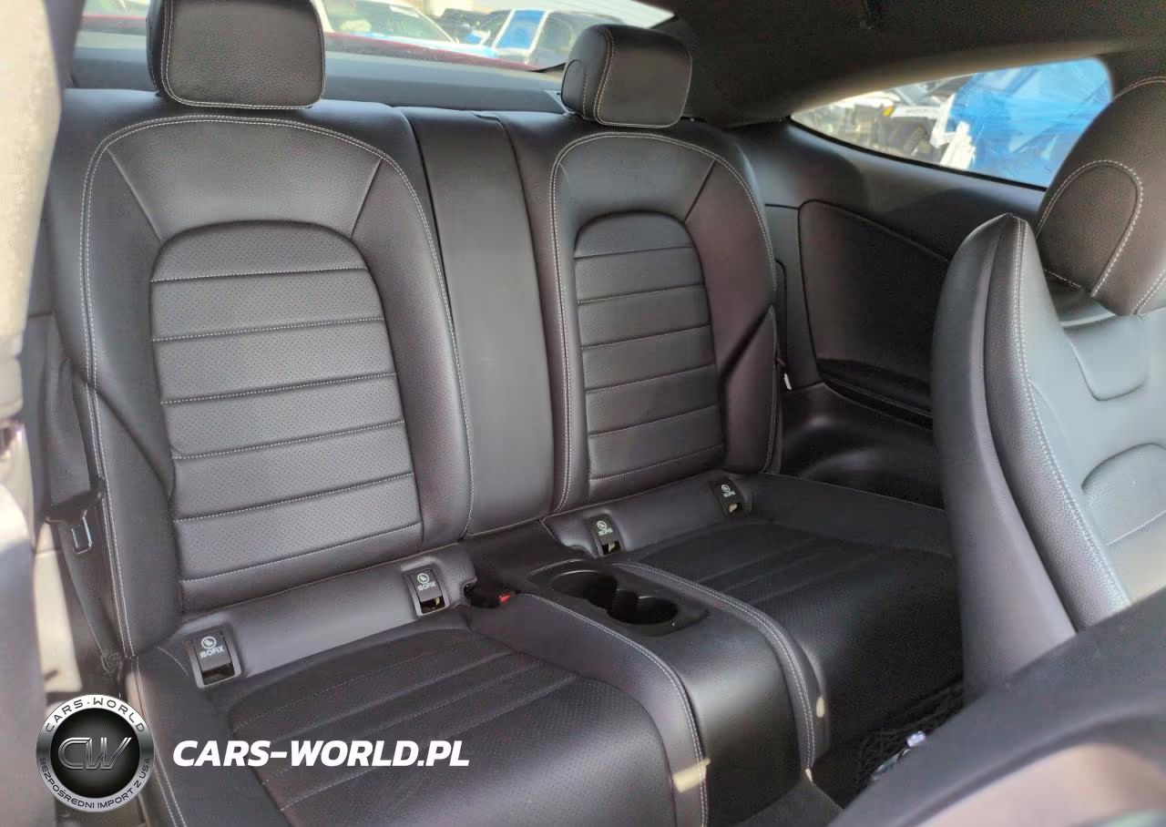 2019 Mercedes-Benz C 300 VIN:WDDWJ8DB6KF840128 - 10