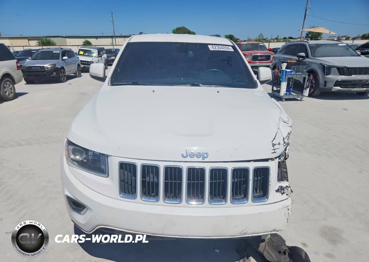2015 Jeep Grand Cherokee Laredo VIN:1C4RJEAG7FC613981 - 5