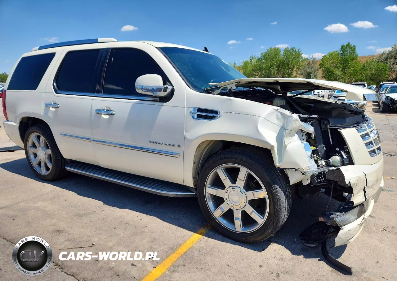 2007 Cadillac Escalade Luxury VIN:1GYFK63827R348567 - 4