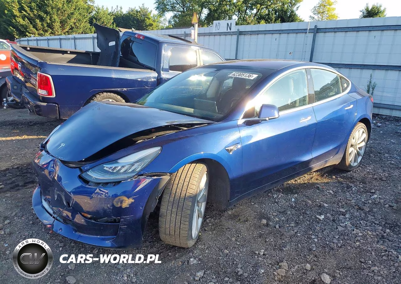 2018 Tesla Model 3 – zdjęcie 1 z 12