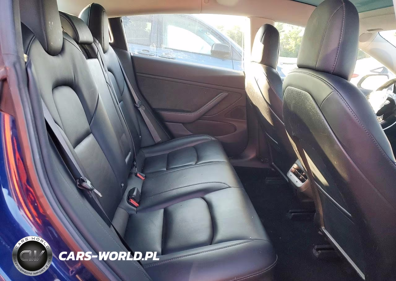 2018 Tesla Model 3 VIN:5YJ3E1EB8JF063641 - 10