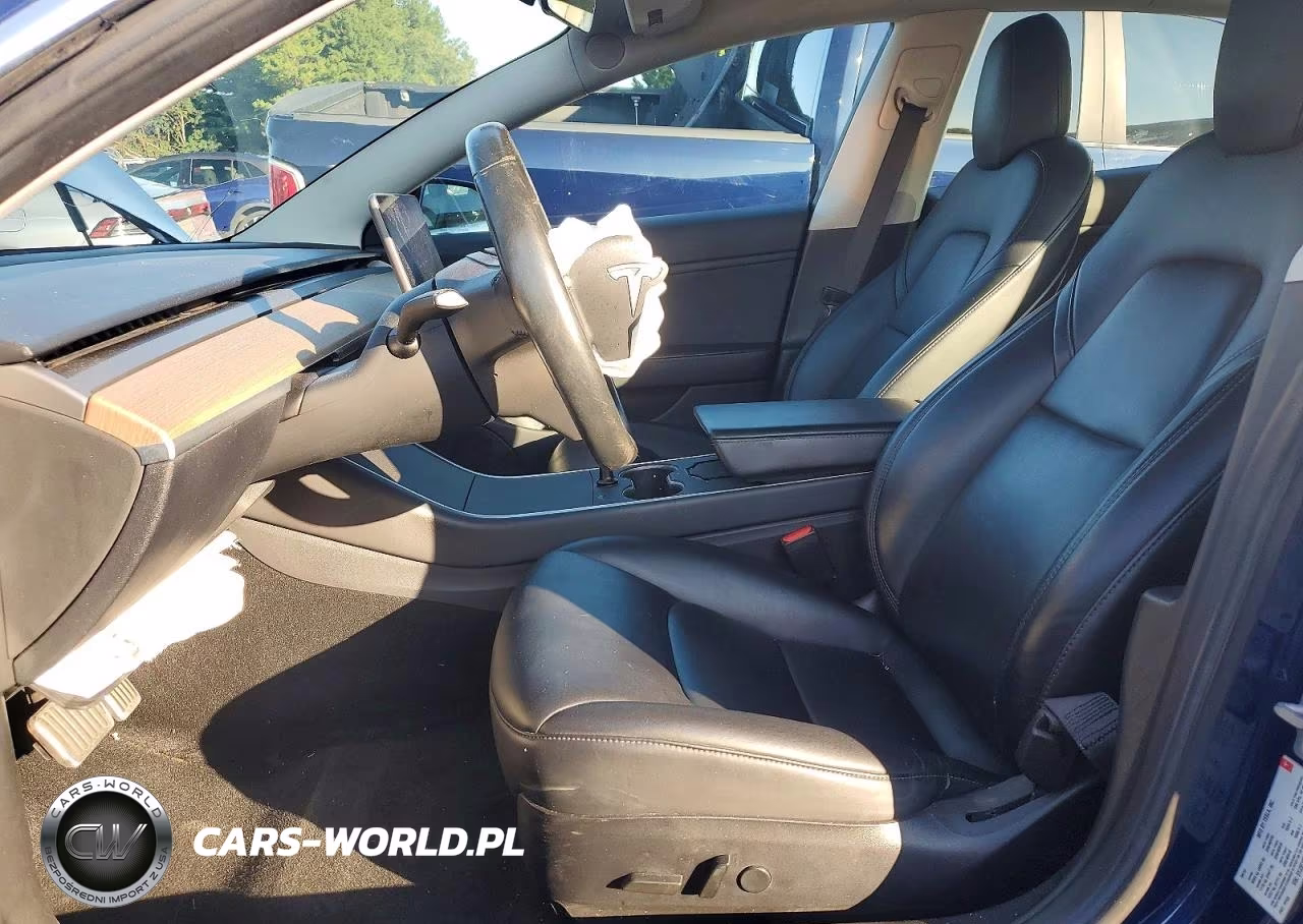 2018 Tesla Model 3 VIN:5YJ3E1EB8JF063641 - 7