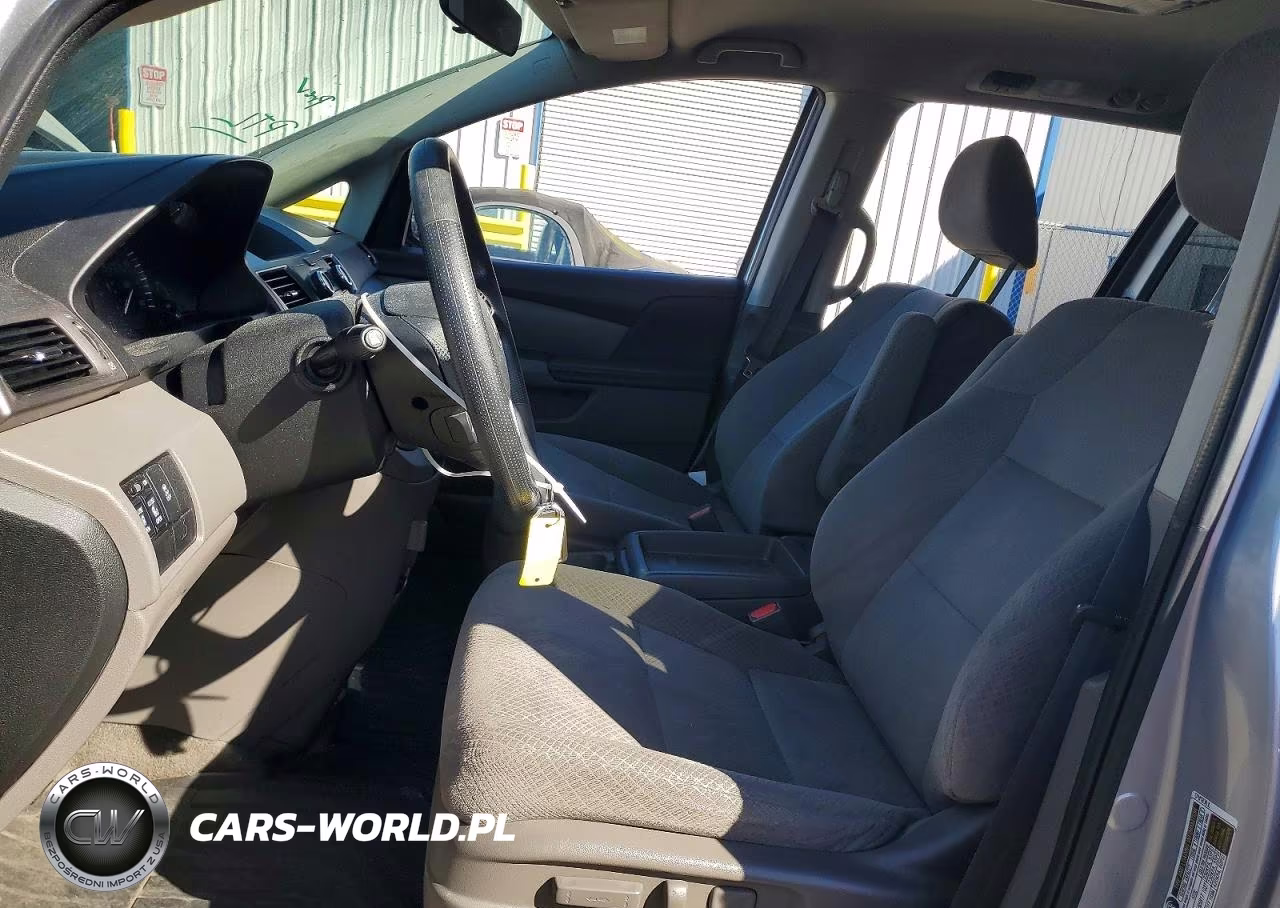 2016 Honda Odyssey Se VIN:5FNRL5H32GB158958 - 8