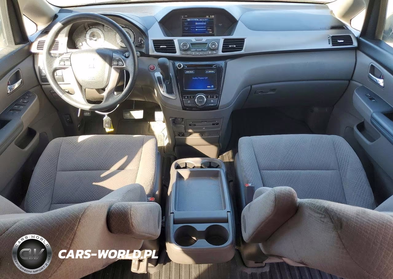 2016 Honda Odyssey Se VIN:5FNRL5H32GB158958 - 9