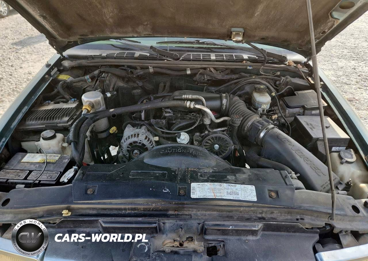 1998 Chevrolet Blazer VIN:1GNCS13W3W2252004 - 11
