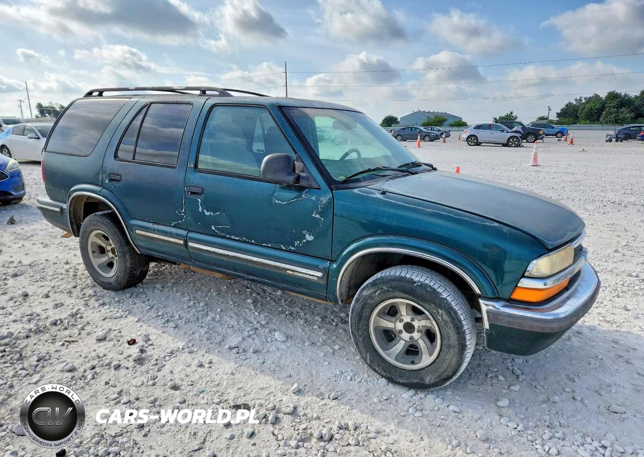 1998 Chevrolet Blazer VIN:1GNCS13W3W2252004 - 4