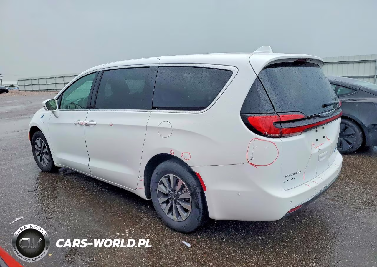 2022 Chrysler Pacifica Hybrid Touring L VIN:2C4RC1L72NR121638 - 2