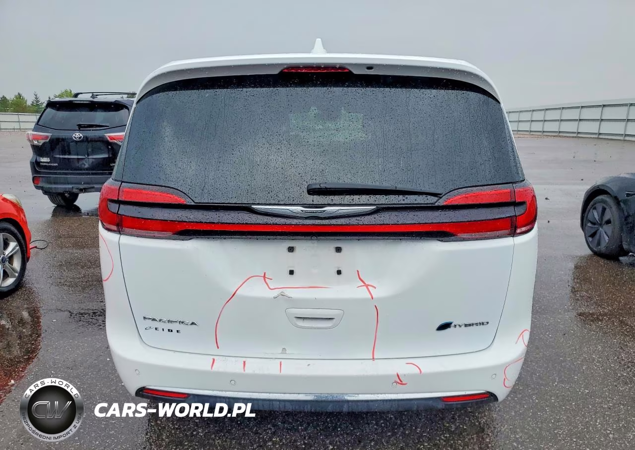 2022 Chrysler Pacifica Hybrid Touring L VIN:2C4RC1L72NR121638 - 6