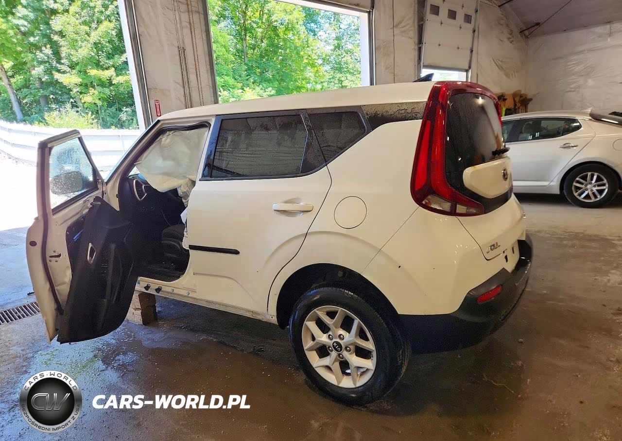 2020 Kia Soul S VIN:KNDJ23AU5L7002582 - 2