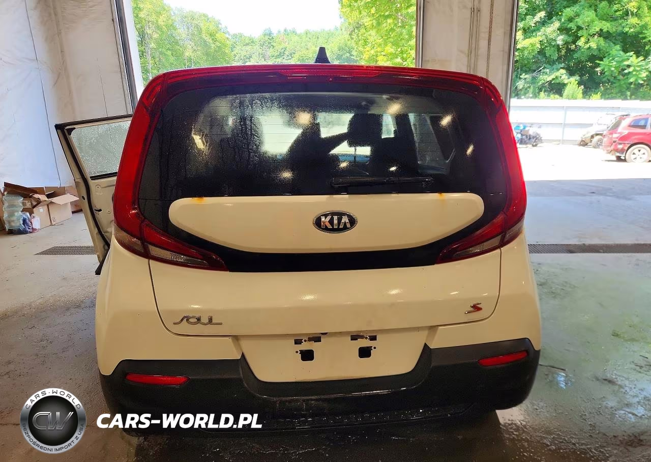 2020 Kia Soul S VIN:KNDJ23AU5L7002582 - 6