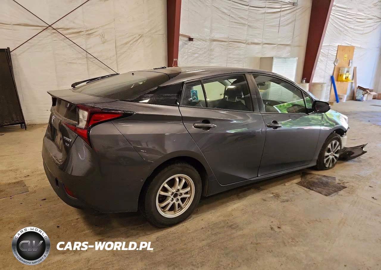 2019 Toyota Prius Xle Awd-E VIN:JTDL9RFU0K3001202 - 3