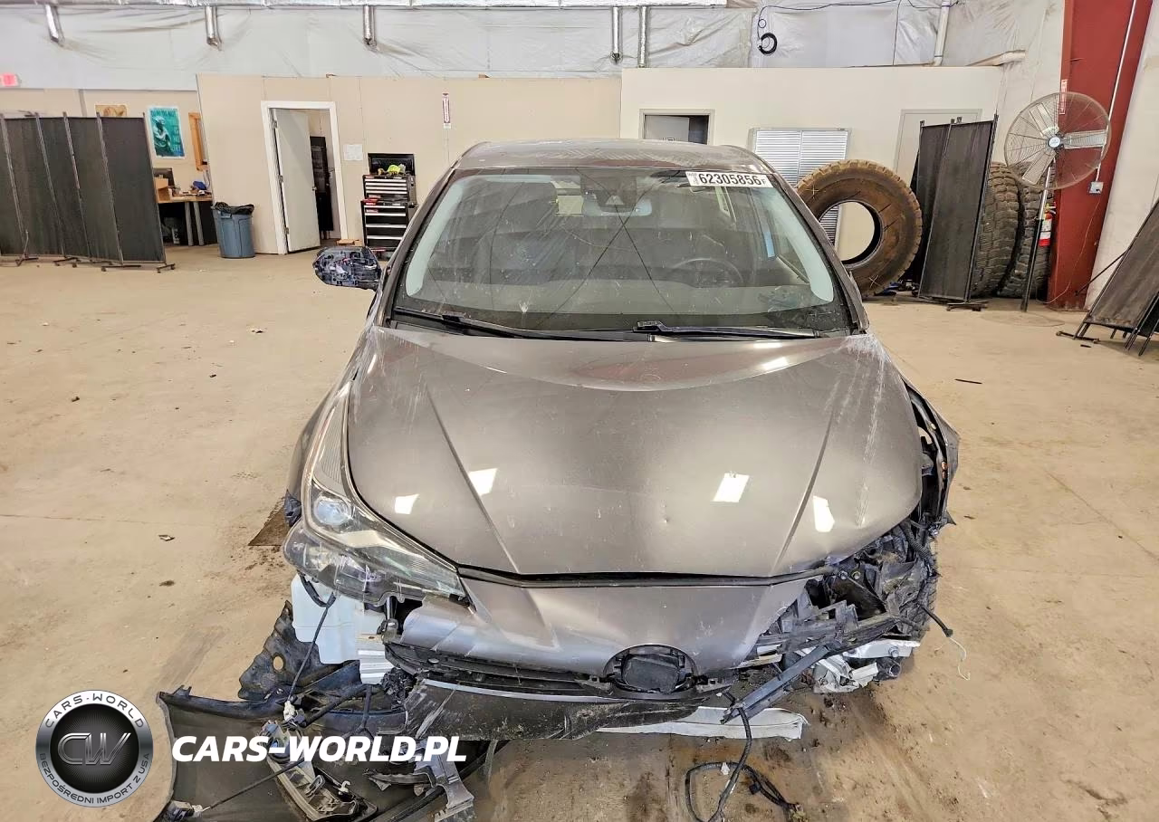 2019 Toyota Prius Xle Awd-E VIN:JTDL9RFU0K3001202 - 5