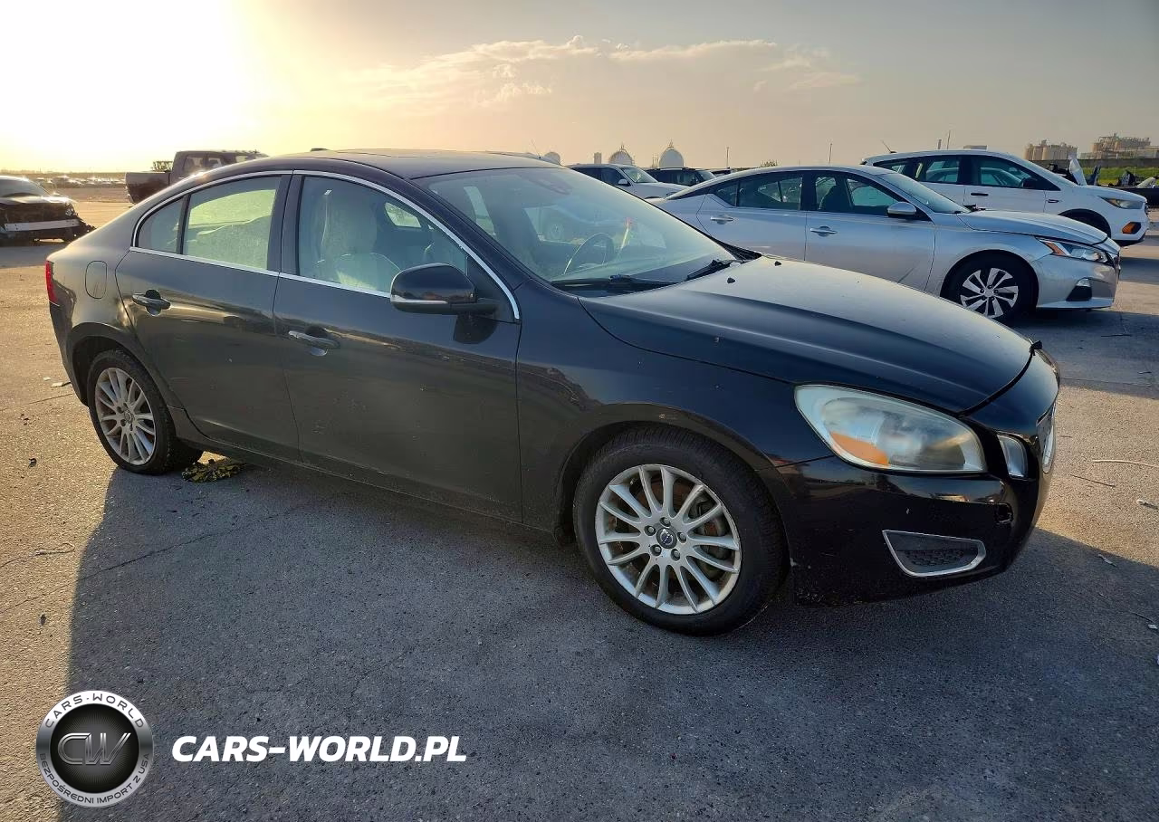 2012 Volvo S60 T5 VIN:YV1622FS2C2035697 - 4