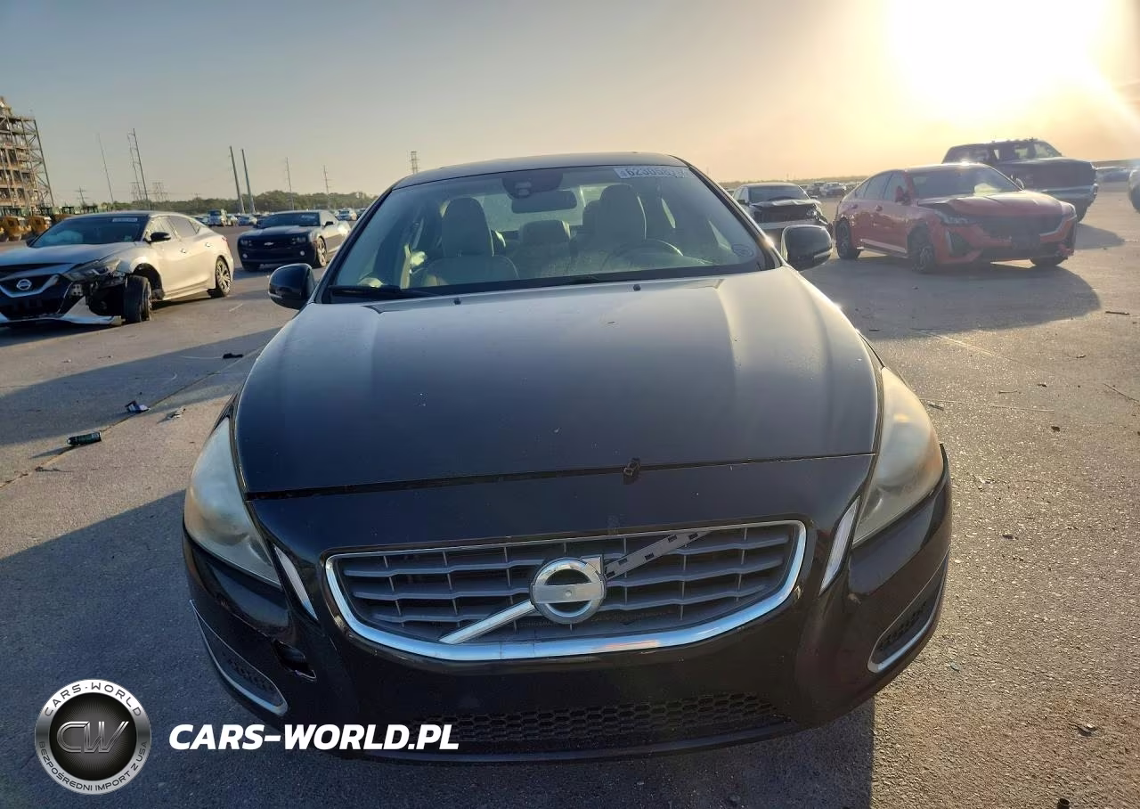 2012 Volvo S60 T5 VIN:YV1622FS2C2035697 - 5