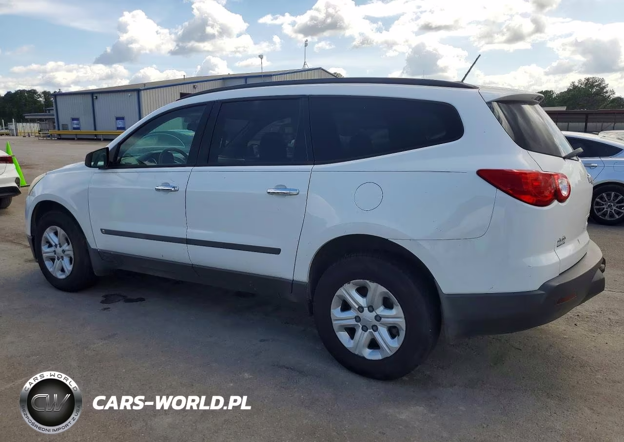 2010 Chevrolet Traverse Ls VIN:1GNLREED0AS117926 - 2