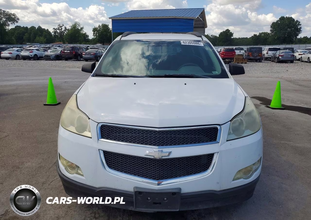 2010 Chevrolet Traverse Ls VIN:1GNLREED0AS117926 - 5
