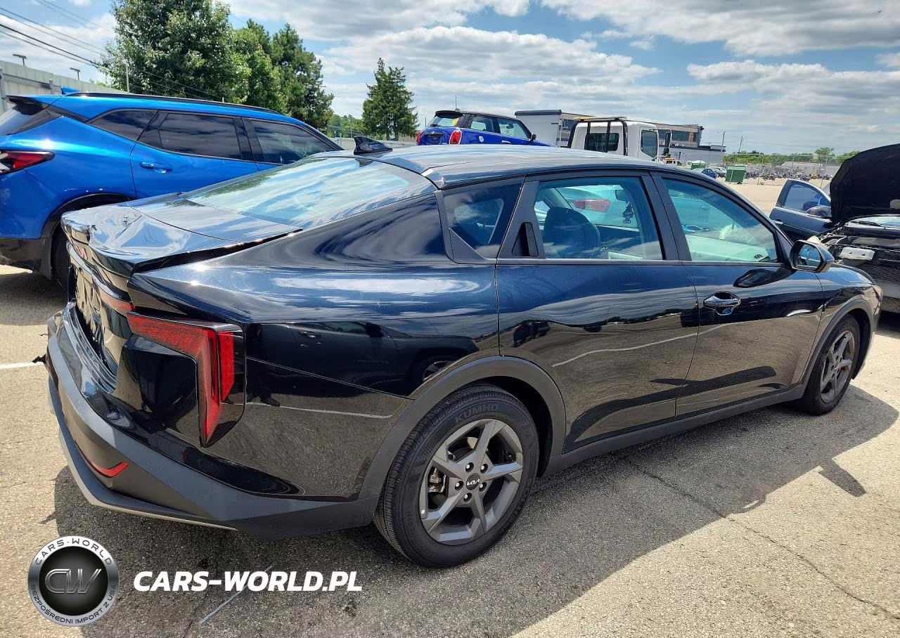 2025 Kia K4 Lxs VIN:3KPFT4DE2SE098621 - 3