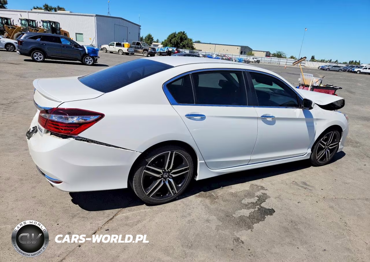 2017 Honda Accord Sport Special Edition VIN:1HGCR2F11HA264639 - 3