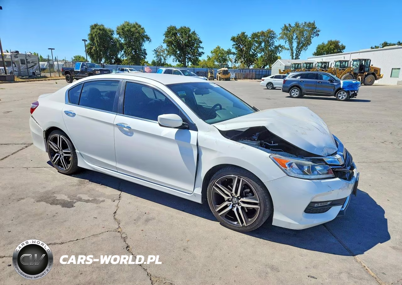 2017 Honda Accord Sport Special Edition VIN:1HGCR2F11HA264639 - 4