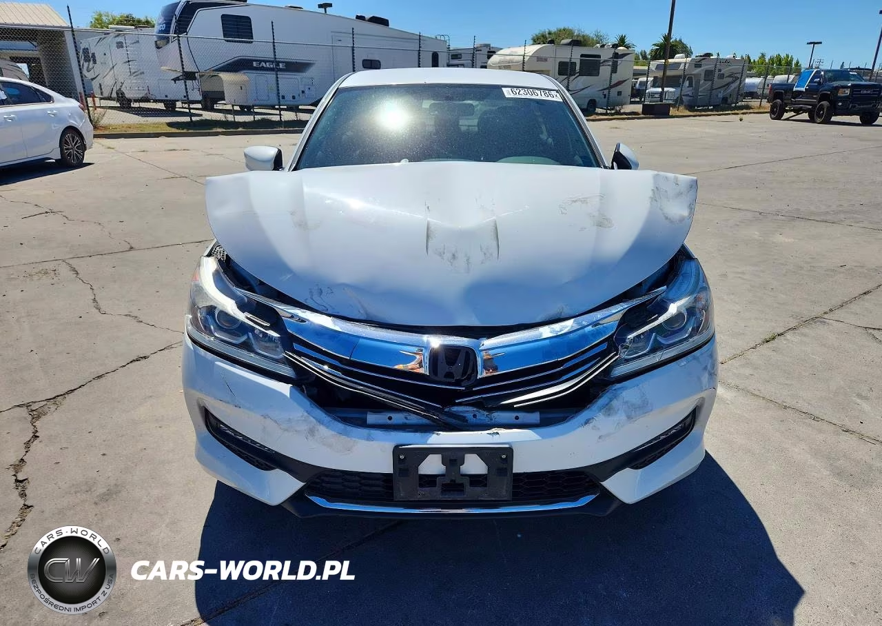 2017 Honda Accord Sport Special Edition VIN:1HGCR2F11HA264639 - 5