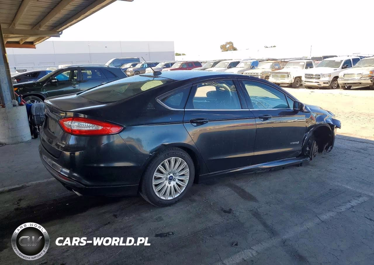2014 Ford Fusion Hybrid Se VIN:3FA6P0LU9ER271978 - 3