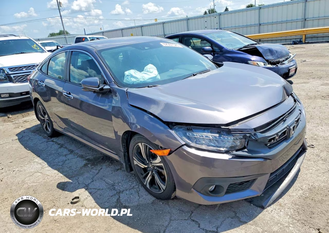 2016 Honda Civic Touring VIN:19XFC1F92GE039798 - 4